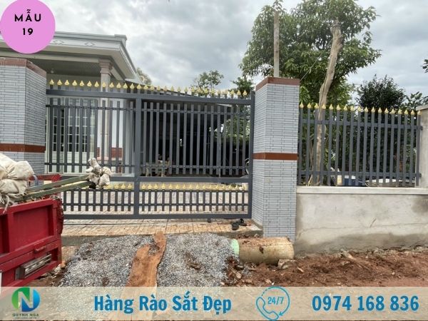 hàng rào sắt hộp